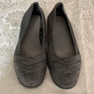 Gray flats